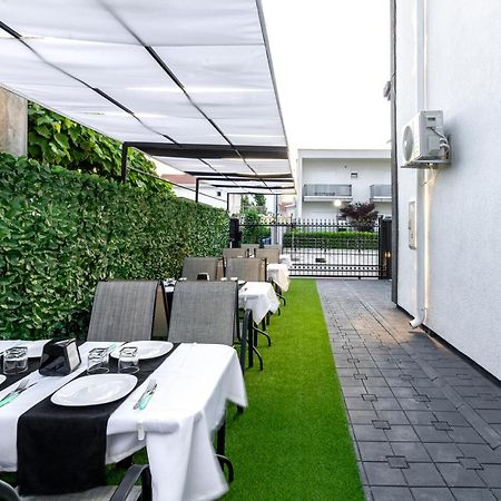 Apart-Hotel Prestige أولتْسي المظهر الخارجي الصورة