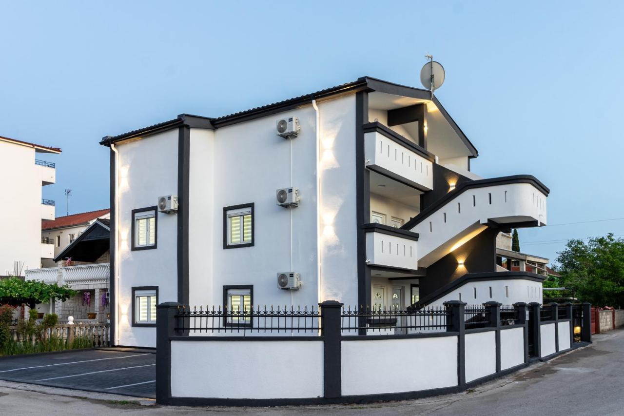 Apart-Hotel Prestige أولتْسي المظهر الخارجي الصورة